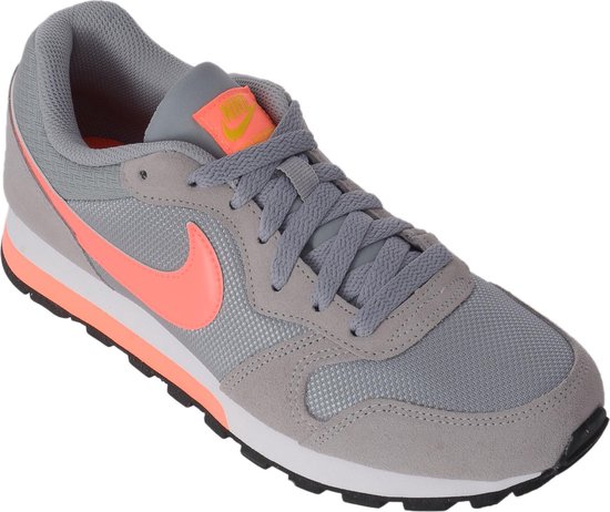 Nike MD Runner 2 Sneakers Dames Sportschoenen - Maat 41 - Vrouwen - grijs/ roze | bol.com