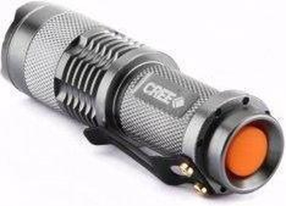 Torch LED 300 Lumens zaklamp mini silver 9,3 CM