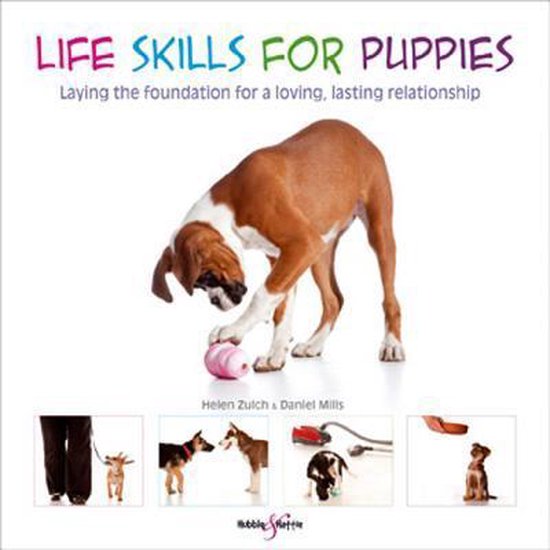 Boekhoes met de titel 'LIFE SKILLS FOR PUPPIES' en een bokser die met een roze speeltje speelt.