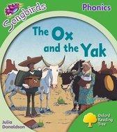 Boekomslag: The Ox and the Yak, toont een man met sombrero naast een os en een vrouw naast een jak in een woestijn.