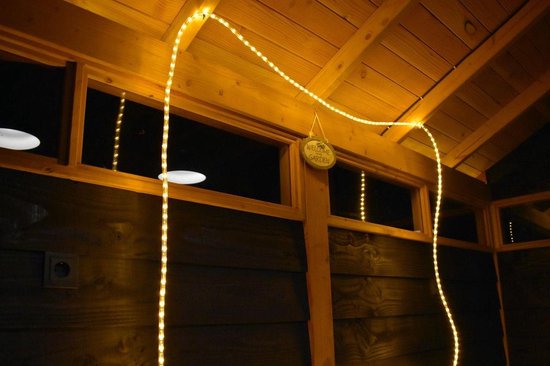 rijkdom Ontrouw Mantel LED Lichtslang 30 meter | Warm wit | 36 leds per meter - Lichtsnoer voor  buiten | 2200K | bol.com