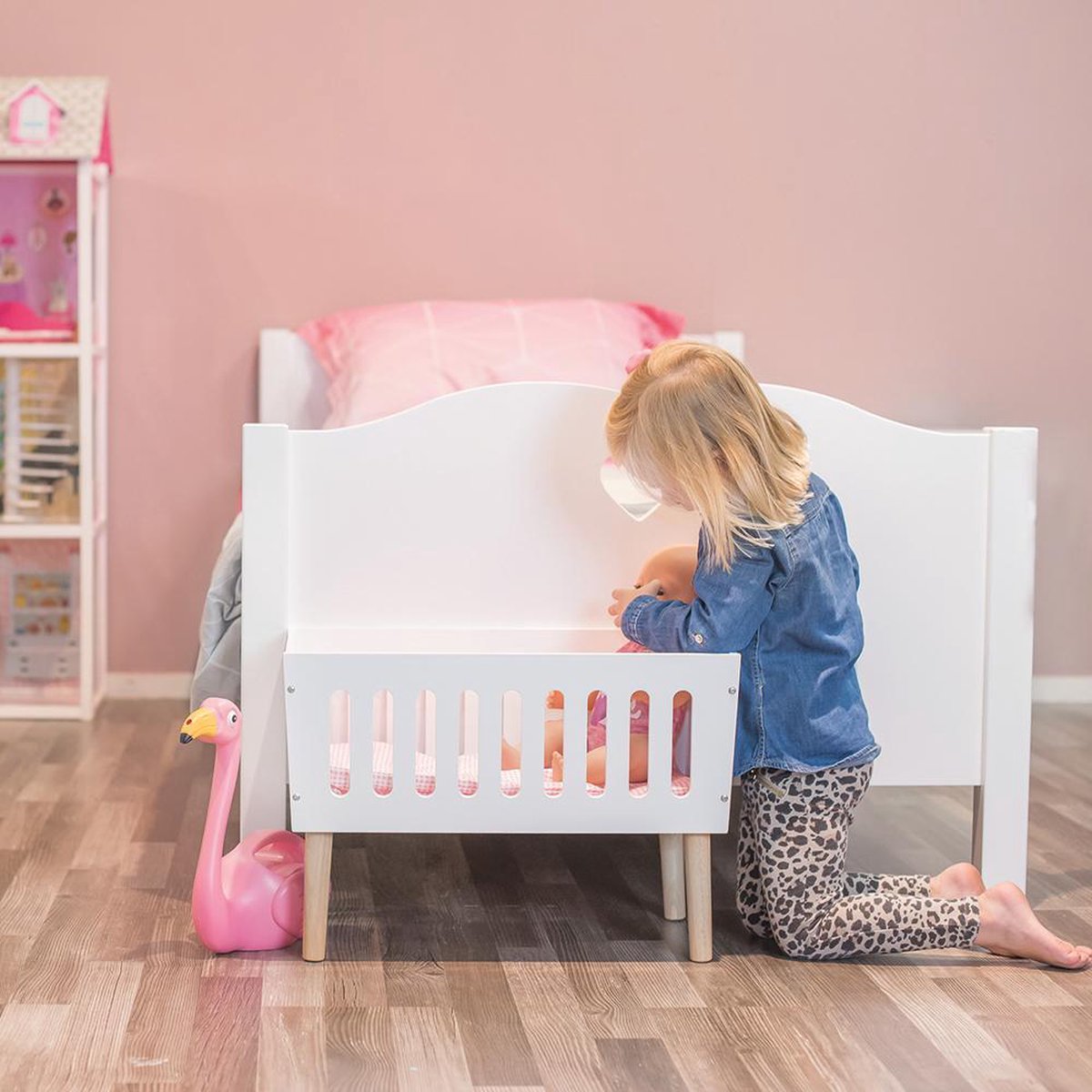 Bandits & Angels Houten Poppenbedje Sweet Dreams Wit - Poppenbed Hout - Geschikt voor Pop tot 46 cm - Inclusief Dekentje - Poppen Bed - Poppen Meubel — afbeelding 4
