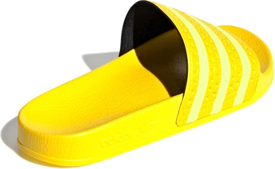adidas Adilette Slippers - Maat 38 - Vrouwen - geel | bol