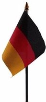 Mini drapeau Allemagne sur bâton 10 x 15 cm