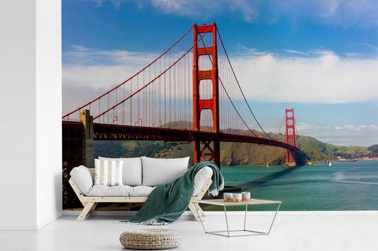 Fotobehang vinyl - Uitzicht op de Golden Gate Bridge in Californië breedte 330 cm x hoogte 220 cm - Foto print op behang (in 7 formaten beschikbaar) - slaapkamer/woonkamer/kantoor