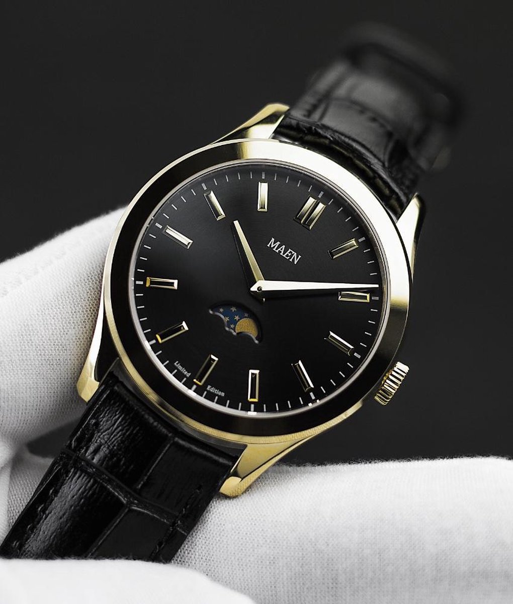 Maen Manhattan 40 Moonphase Brushed Jet Black horloge MN1531.3.0.4B bol