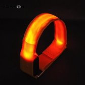 ORANJE LED Hardloop Verlichting - Reflecterende band - Hardlopen - Fietsen - Outdoor Sports - verstelbaar 28 / 32 cm, batterij inbegrepen - 3 lichtstanden