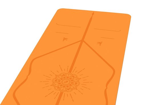 Liforme Yogamat - Oranje - 68 x 185 x 0,42 cm - Inclusief draagtas - Uitstekende Grip & Schokdemping - Zeer sterke en uiterst stabiele ondergrond voor alle yoga oefeningen - AlignForMe Systeem van Liforme — afbeelding 5