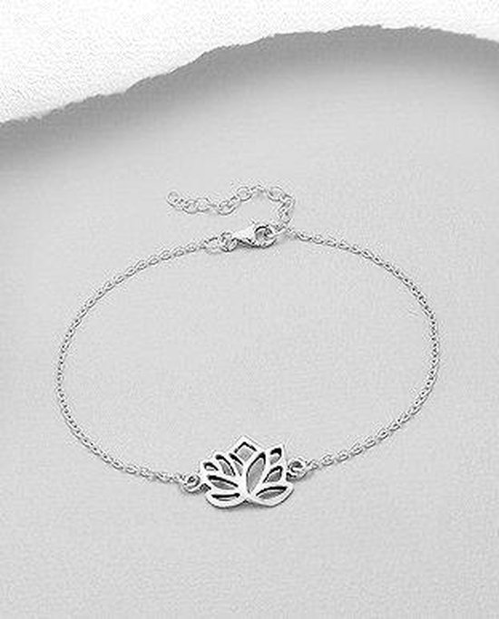 Strak wijk Harmonie Zilveren dames Armband lotus - 925 zilver geoxideerd- 16-19 cm | bol