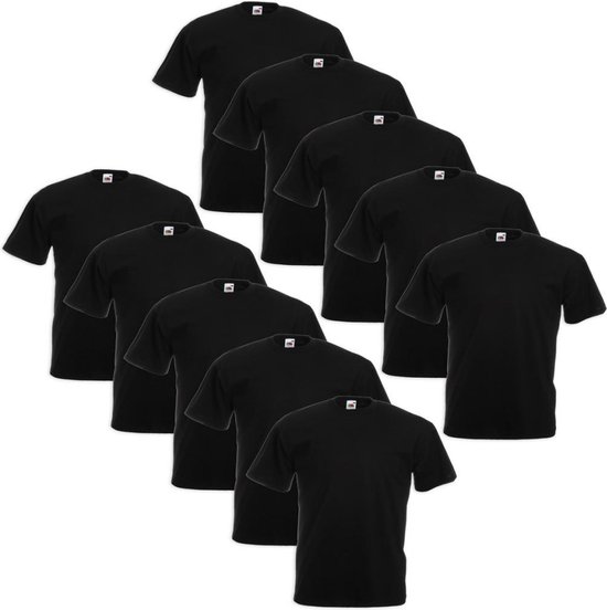 Dix t-shirts noirs Fruit of the Loom à manches courtes, empilés.