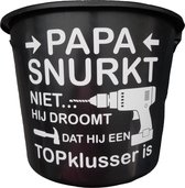 Cadeau Emmer - Papa snurkt niet Topklusser - 12 liter - zwart - cadeau - geschenk - gift - kado - surprise - papa