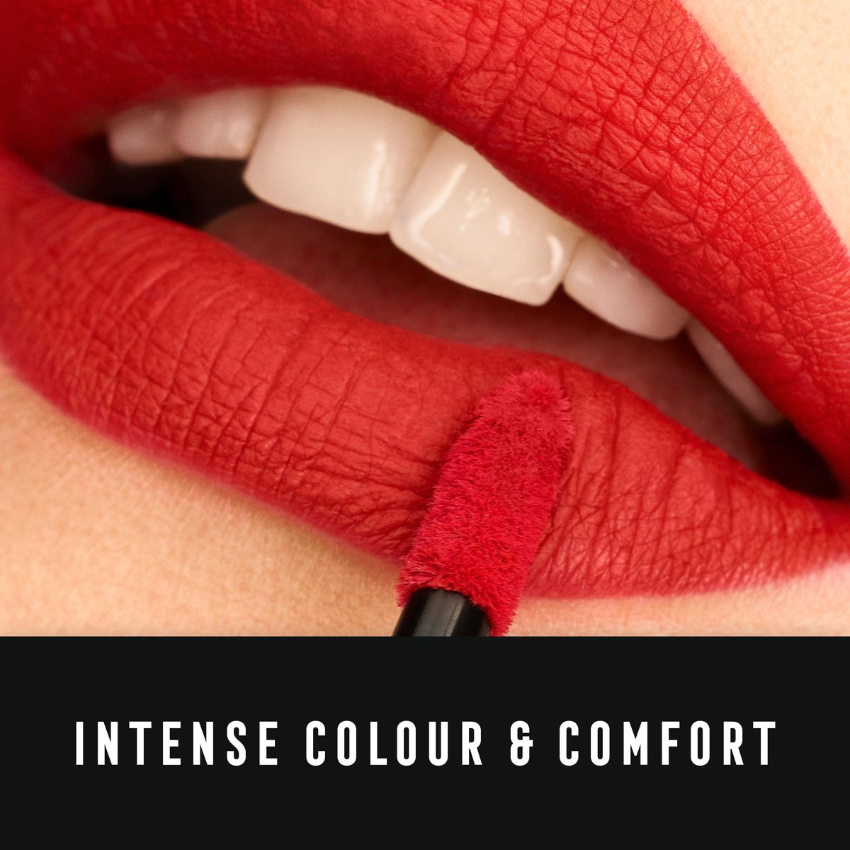 Max Factor Lipfinity Velvet Matte in een rood-oranje tint.