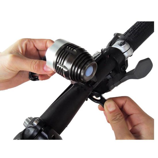 1200 lumen MTB/race LED koplamp set CREE T6 USB aansluiting - EXTREEM veel licht - 100 meter- met 10.000mAh LiPo Powerbank en handig frametasje — afbeelding 4