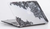 Macbook Case voor Macbook Air 13 inch t/m 2017 - Laptop Cover met Print - Transparant met Zwarte Kanten Bloem