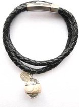 Stoere Zwarte wikkelarmband met schelp steen