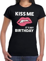 Kiss me it is my birthday t-shirt zwart dames XS