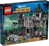 LEGO Super Heroes Batman Arkham Asylum Breakout - 10937