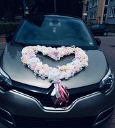 BLANCA Luxe Trouwuto Versiering Bruiloft - Bloemen voor op de Motorkap - Autodecoratie in de Vorm van een Hart  AUTODECO.NL