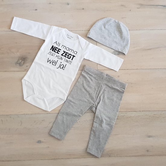 Baby cadeau geboorte unisex jongen of meisje Setje 3-delig newborn | maat 62-68 | grijs mutsje en broekje en romper lange mouw wit met zwarte tekst als mama nee zegt zegt mijn tante wel ja | pakje | Kraamcadeau