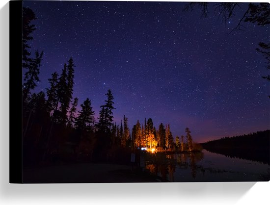 WallClassics - Canvas - Light by Arbres on Lake under Starry Sky - 40x30 cm Photo sur Toile Peinture (Décoration murale sur Toile)