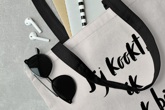 MuchoWow® Schoudertas - Strandtas - Big Shopper - Boodschappentas - Quote - Taupe - Jij kookt, ik drink bier - 45x45 cm - Katoenen tas