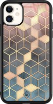 Casimoda® hoesje - Geschikt voor iPhone 11 - Cubes Art - Luxe Hard Case Zwart - Backcover telefoonhoesje - Multi