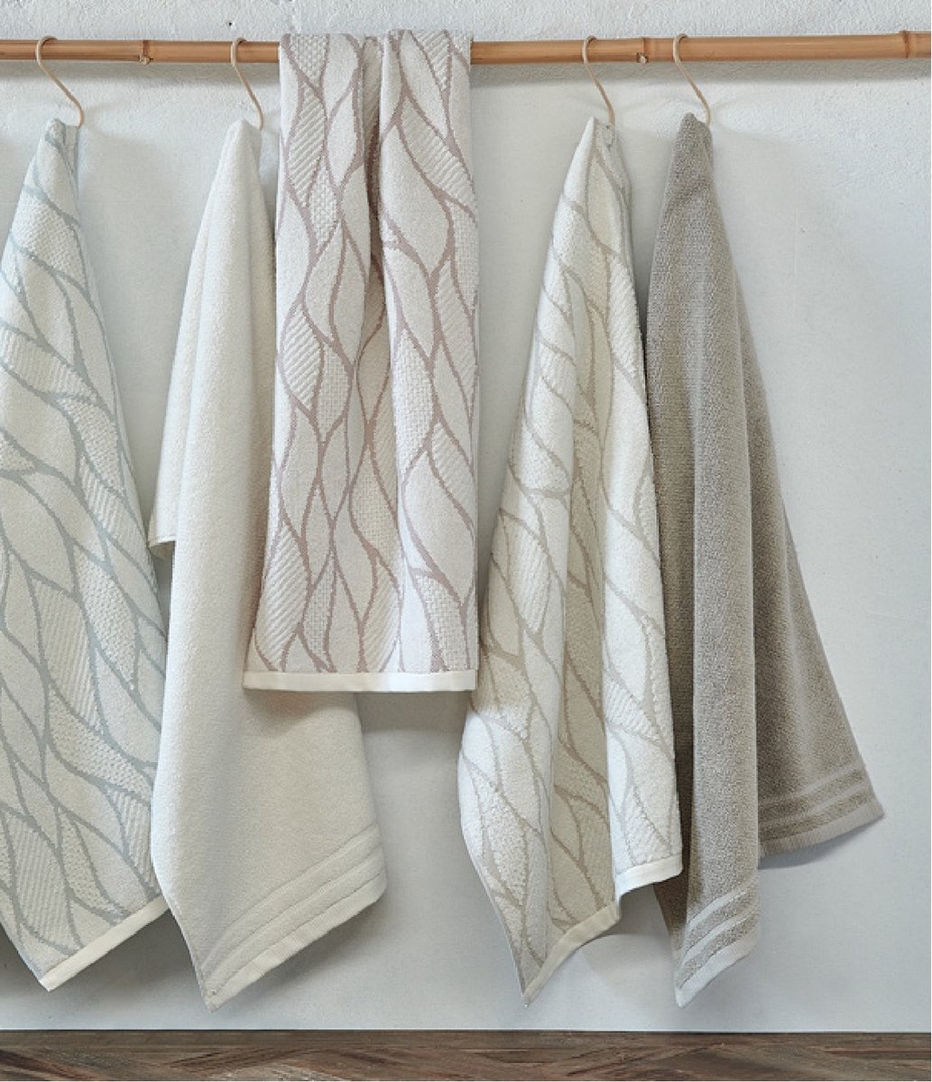 Handdoek 50x100 cm Bamboo Pastelgroen col 4 - 4 Stuks