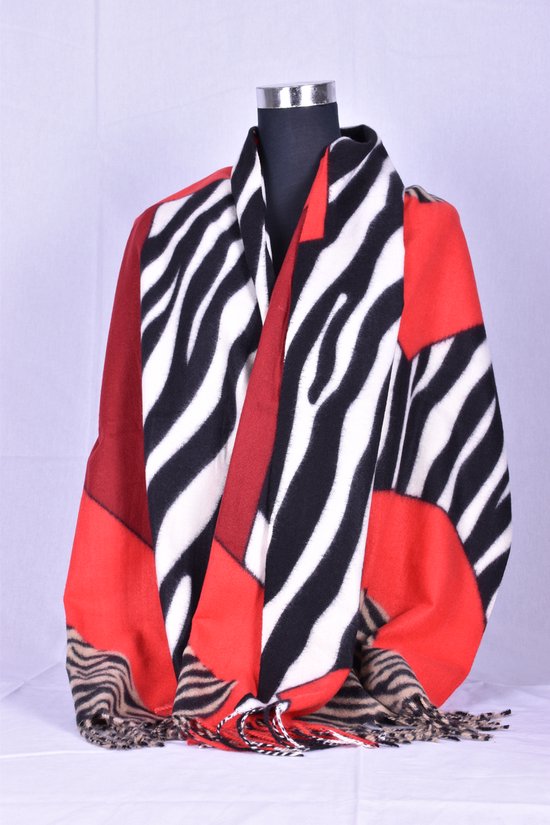 Sjaal in de kleur rood met beige , zwarte en witte strepen en vlakken