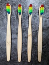 Bamboe tandenborstel set 4 stuks -  biologisch afbreekbaar - regenboog