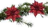 Kerstboom bloemen op clip - 2x stuks - rood - kunststof - 18 cm