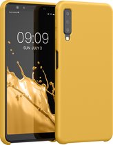 kwmobile telefoonhoesje geschikt voor Samsung Galaxy A7 (2018) - Hoesje met siliconen coating - Smartphone case in mango