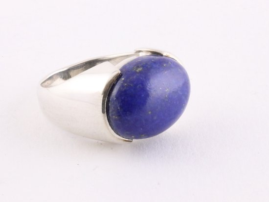 Zilveren ring met lapis lazuli - maat 19.5
