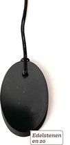 Shungiet hanger ovaal van 5 x 3.5 cm tegen straling van 5 en 5 G ook tegen stress