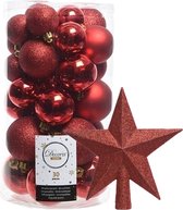 Decoris kerstballen 30x stuks - rood 4/5/6 cm kunststof mat/glans/glitter mix en kunststof piek 19 cm