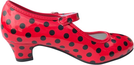 Rode lakleren mary-jane schoen met zwarte polkadots en gespbandje.
