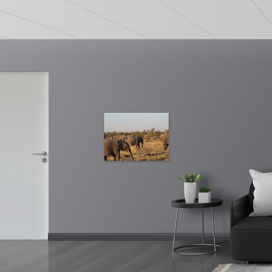 WallClassics - Hout - Kudde Afrikaanse Olifanten - 80x60 cm - 12 mm dik - Foto op Hout (Met Ophangsysteem)