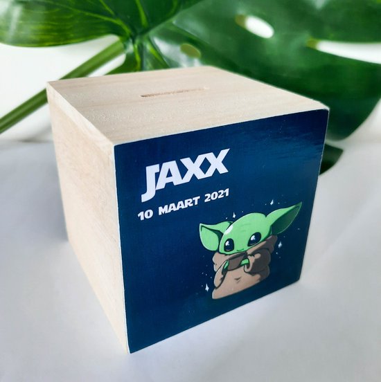Houten spaarpot - Baby Yoda - Grogu - Jongen - Meisje - Mandalorian - Kraamcadeau - Hout - SVP NAAM EN GEBOORTEDATUM DOORGEVEN PER E-MAIL van Wooden City — afbeelding 5