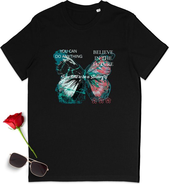 T shirt met vlinder en tekst Believe in the Future - Tshirt dames, heren - Unisex maten: S t/m 3XL - Shirt kleur zwart.