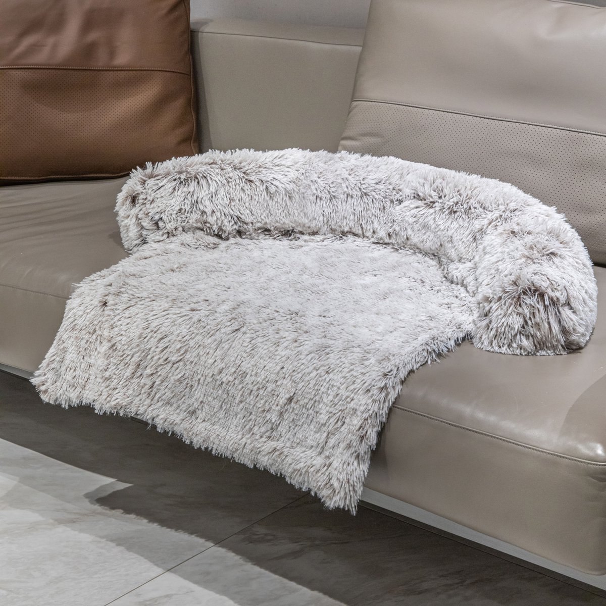 DKProducts.nl Hondendeken voor Bank – Hondenkleed Fluffy Beige – Pluche Hondenmand - Hondenmand Premium - Volledig Afritsbaar - 112 x 95 x 17 L