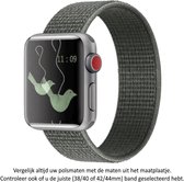 Grijs Groenig Nylon Horloge Bandje Geschikt voor Apple Watch 1, 2, 3, 4, 5, 6, 7, 8, SE & Nike+, 38mm & 40mm "Vrouwenbreedte" Series - Zacht Geweven Nylon - 38 mm en 40 mm greenish grey