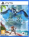De cover van Horizon Forbidden West voor PS5, met Aloy die voor een strand staat, een robotvogel boven haar en een weelderige jungle op de achtergrond.