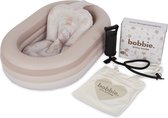 Bobbie. Sand - Opblaasbaar Babybad - 2-in-1 Meegroeiend Baby bad van 0 tot 2 Jaar - Opblaasbaar Zwembadje Baby - Opblaasbaar Baby Badje - Ballenbad