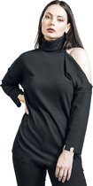 Model draagt een zwarte coltrui met open schouder en scheurdetails, lange mouwen.