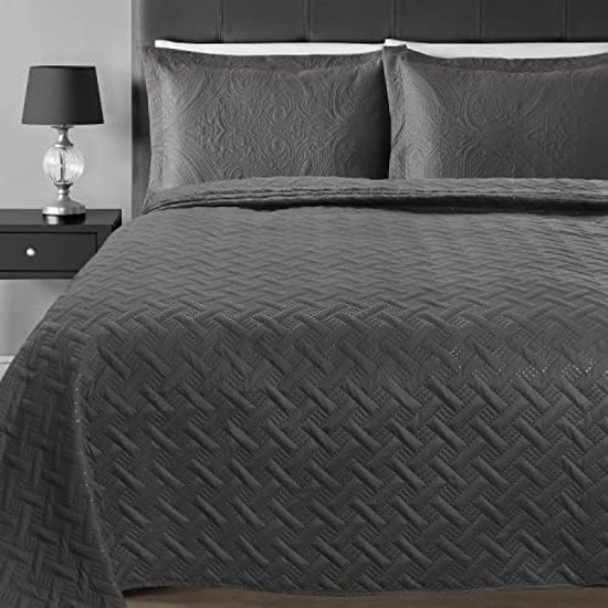 Spectaculaire Uitzetquilt, Gehaakt Met Een Perfect Geometrisch Patroon Bedsprei 223 Cm 190 Cm Spectaculaire Uitzetquilt, Gehaakt Met Een Perfect Geometrisch Patroon Bedsprei 223 Cm 190 Cm