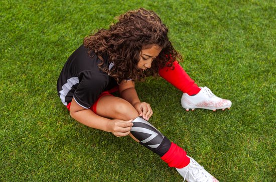 Protège- Protèges-tibias Avento - Avec chaussette - Zwart/ Argent - Taille M