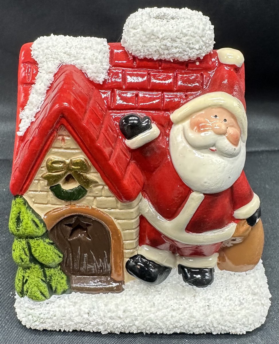 Kersthuisje met colourchanging LED - Kerstman + cadeaus - meerkleurig + rood - keramiek - hoogte 10 x 10 x 9 cm - Kerstdecoratie - Woonaccesoires - Kerstaccesoires