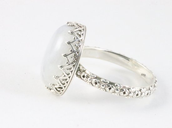 Bague en argent ornée d'une pierre de lune arc-en-ciel - taille 20