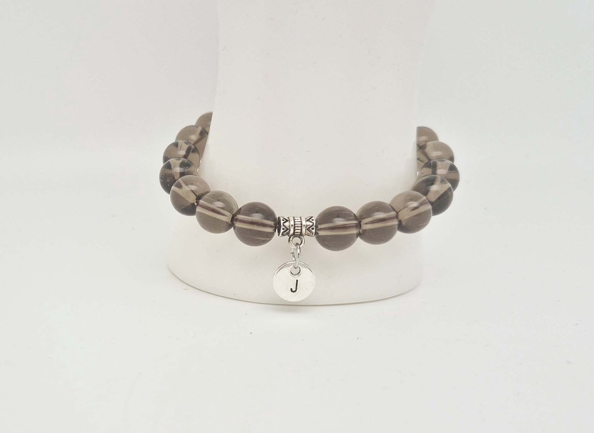 Handgemaakte natuursteen armband met hanger "Letters in cirkel" " Rookkwarts" -8 mm diameter van de korrel- Diameter armband 20 cm - Kies je favoriete letters- Een mooi cadeau voor familie en vrienden