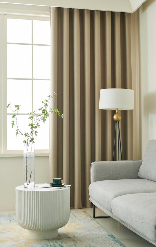 Zwarte Stalen Matrix Ronde Buis Hoogte 73 Cm En Breedte 150 Cm  Koker 7 6 Cm