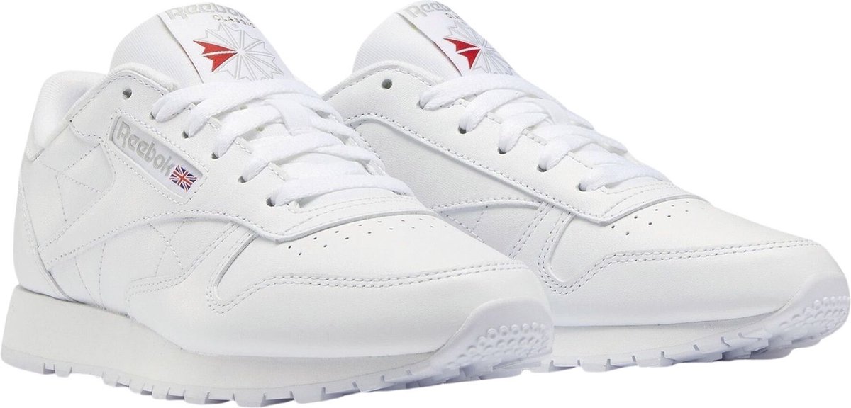 Ik kan niet geloven dat niemand het over deze Reebok Classic Leather x  Tyrrell Winston heeft gehad... : r/Sneakers